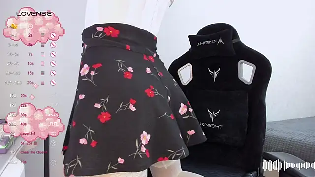 SkyqueenI online show from 03-20-25, 12:00