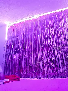 Snapshot of LUNAdeMARTE chatting on 01-14-26, 11:53 LUNAdeMARTE online show from 01-14-26, 11:53