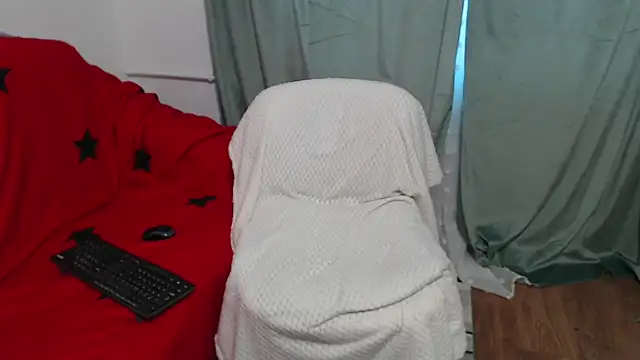 JullieMilf online show from 09-28-25, 08:42