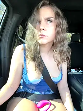 Snapshot of MaggyMayI chatting on 11-26-25, 04:52 MaggyMayI online show from 11-26-25, 04:52