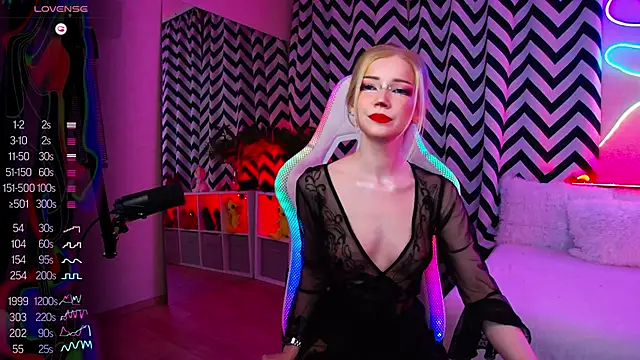 Snapshot of Misamane chatting on 12-07-24, 12:45 Misamane online show from 12-07-24, 12:45