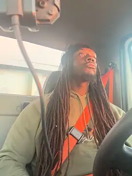 Snapshot of blue5455 chatting on 11-04-25, 12:48 blue5455 online show from 11-04-25, 12:48