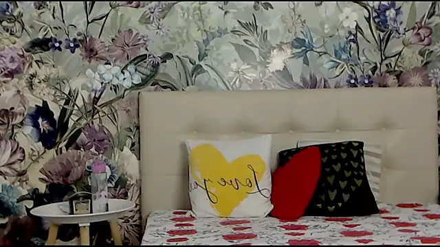 RoseDiamond06 online show from 01-25-25, 10:40