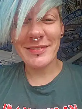 Snapshot of PinkTheHawk chatting on 01-01-25, 08:58 PinkTheHawk online show from 01-01-25, 08:58