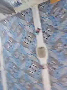 Snapshot of PinkTheHawk chatting on 02-16-25, 08:11 PinkTheHawk online show from 02-16-25, 08:11