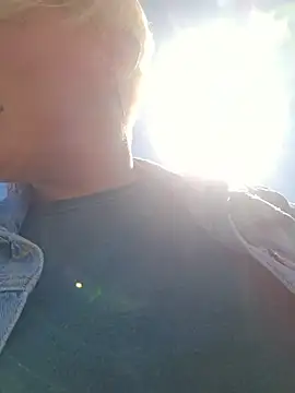 PinkTheHawk online show from 11-05-25, 03:17