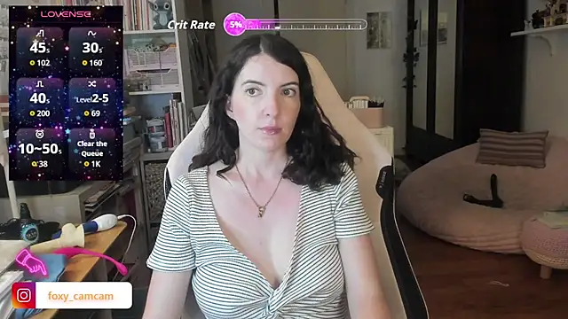 Snapshot of Foxy_c chatting on 07-17-26, 08:57 Foxy c online show from 07-17-26, 08:57