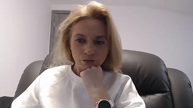 MysticCreature online show from 01-06-25, 05:19