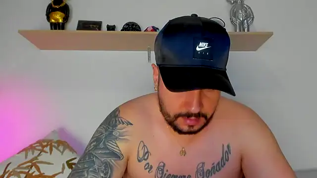 camilo restrepo21 online show from 09-19-25, 12:12