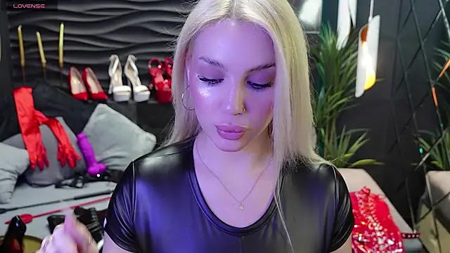 MistressDarsy online show from 03-18-25, 06:14