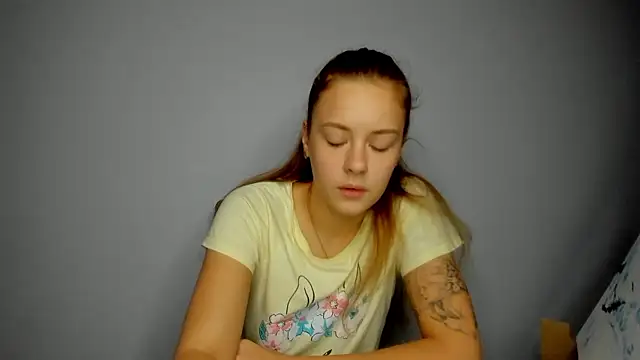 Snapshot of why_again_me chatting on 12-01-24, 05:02 why again me online show from 12-01-24, 05:02