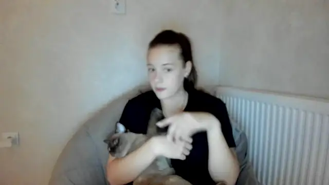 Snapshot of why_again_me chatting on 12-08-24, 08:25 why again me online show from 12-08-24, 08:25