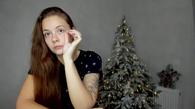 Snapshot of why_again_me chatting on 12-27-24, 09:43 why again me online show from 12-27-24, 09:43