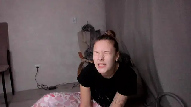 Snapshot of why_again_me chatting on 02-22-25, 03:36 why again me online show from 02-22-25, 03:36