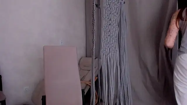 Snapshot of why_again_me chatting on 03-02-25, 04:42 why again me online show from 03-02-25, 04:42