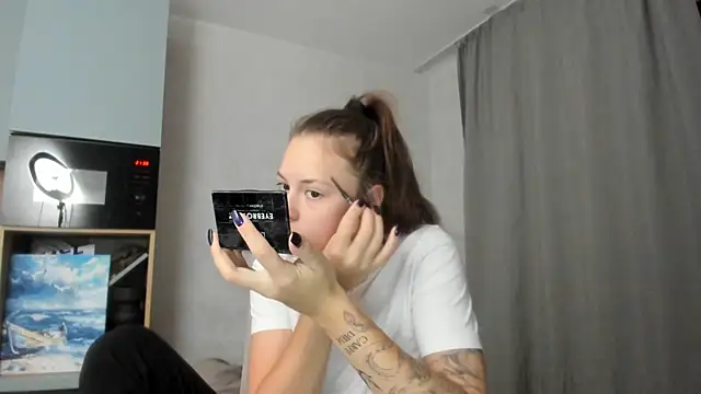 Snapshot of why_again_me chatting on 09-12-25, 06:41 why again me online show from 09-12-25, 06:41