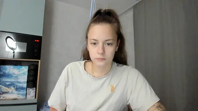 Snapshot of why_again_me chatting on 11-02-25, 06:21 why again me online show from 11-02-25, 06:21