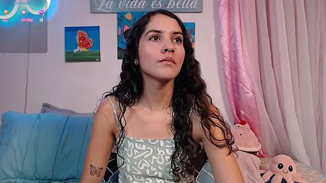 Snapshot of lailypink chatting on 12-15-24, 07:53 lailypink online show from 12-15-24, 07:53