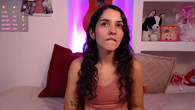 Snapshot of lailypink chatting on 02-22-25, 03:12 lailypink online show from 02-22-25, 03:12