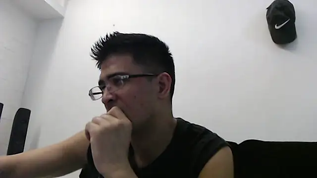 Snapshot of SebastianReiss chatting on 03-18-25, 11:19 SebastianReiss online show from 03-18-25, 11:19
