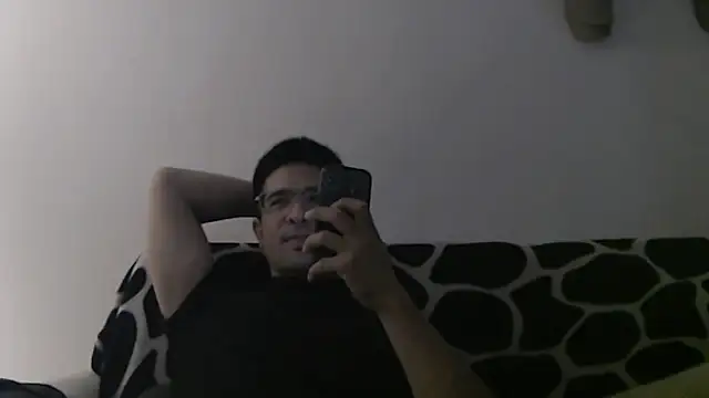 Snapshot of SebastianReiss chatting on 11-07-25, 06:08 SebastianReiss online show from 11-07-25, 06:08