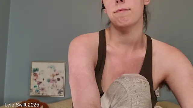 LeiaSwift online show from 11-21-25, 03:33