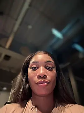   Nessa   online show from 02-07-25, 11:45