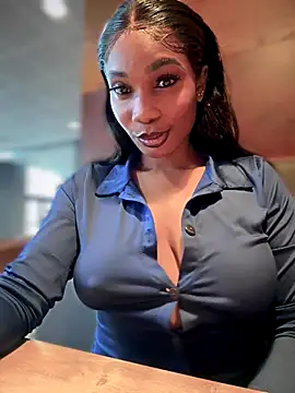   Nessa   online show from 10-03-25, 11:40