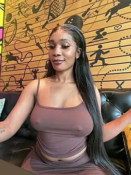 Snapshot of __Nessa__ chatting on 06-18-26, 11:36 Nessa online show from 06-18-26, 11:36