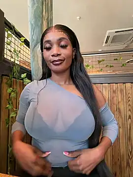 Snapshot of __Nessa__ chatting on 06-19-26, 11:03 Nessa online show from 06-19-26, 11:03