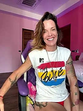 mommyselenafit  online show from 01-11-26, 03:22