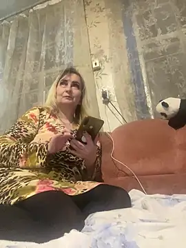 Irina2909xh online show from 03-01-25, 04:33