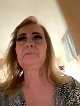 Irina2909xh online show from 10-05-25, 06:45