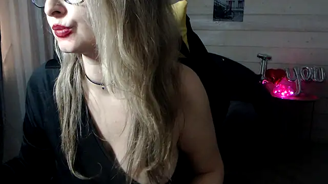 RubiLakros online show from 02-25-25, 09:35