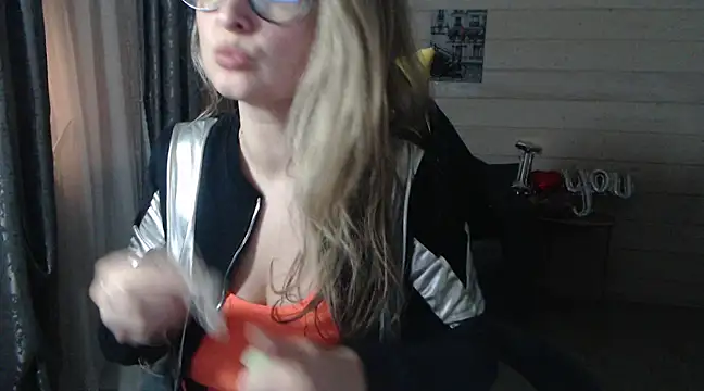 RubiLakros online show from 02-28-25, 04:42