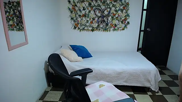 Sofi 5249  online show from 02-09-25, 12:28