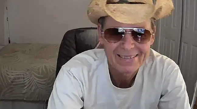 Snapshot of nakeedcowboi65 chatting on 01-16-25, 07:20 nakeedcowboi65 online show from 01-16-25, 07:20