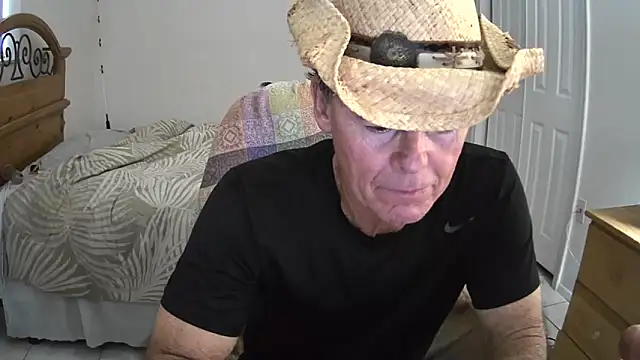 Snapshot of nakeedcowboi65 chatting on 02-09-25, 09:06 nakeedcowboi65 online show from 02-09-25, 09:06