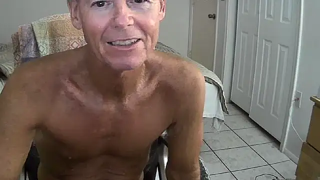 Snapshot of nakeedcowboi65 chatting on 10-03-25, 09:56 nakeedcowboi65 online show from 10-03-25, 09:56