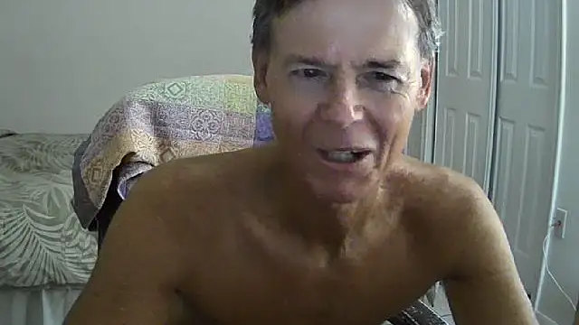 Snapshot of nakeedcowboi65 chatting on 10-24-25, 08:44 nakeedcowboi65 online show from 10-24-25, 08:44