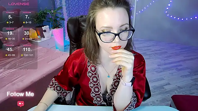 AngelaWhiti online show from 02-03-25, 06:49