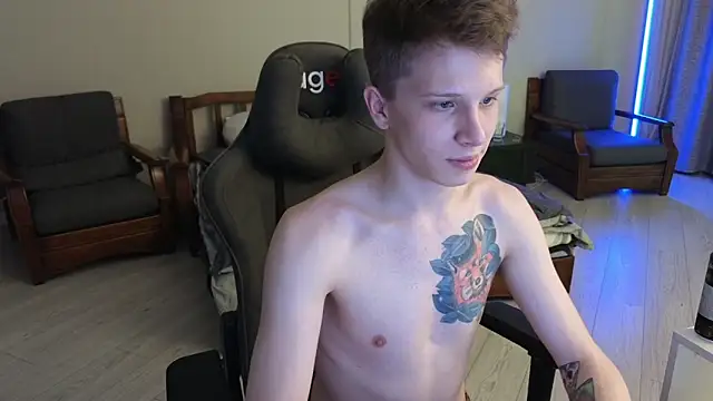 Snapshot of arlekincrop chatting on 02-27-25, 06:31 arlekincrop online show from 02-27-25, 06:31