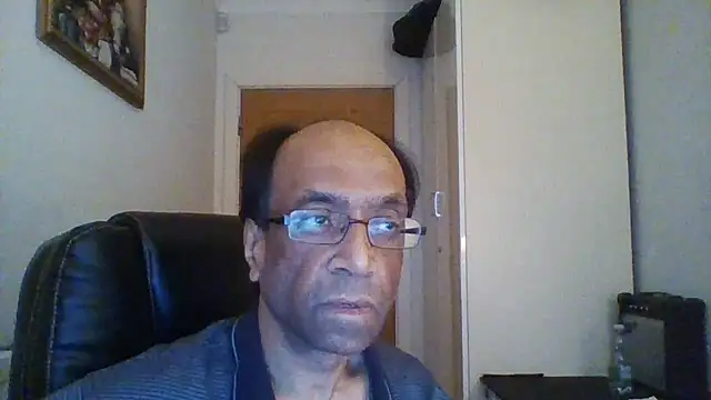 Snapshot of rauncher1 chatting on 01-10-25, 09:34 rauncher1 online show from 01-10-25, 09:34