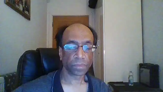 Snapshot of rauncher1 chatting on 01-16-25, 09:37 rauncher1 online show from 01-16-25, 09:37