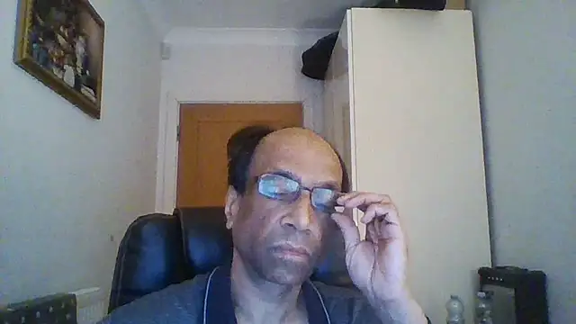 Snapshot of rauncher1 chatting on 01-17-25, 11:17 rauncher1 online show from 01-17-25, 11:17