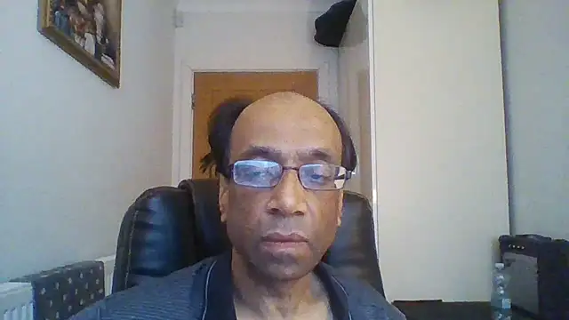 Snapshot of rauncher1 chatting on 01-30-25, 09:57 rauncher1 online show from 01-30-25, 09:57