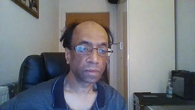 Snapshot of rauncher1 chatting on 02-06-25, 08:50 rauncher1 online show from 02-06-25, 08:50