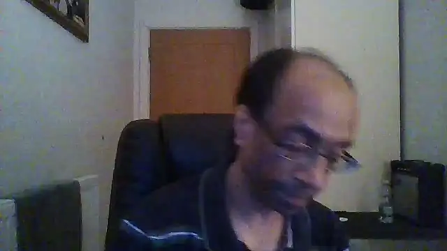 Snapshot of rauncher1 chatting on 02-18-25, 09:31 rauncher1 online show from 02-18-25, 09:31