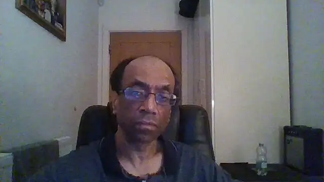Snapshot of rauncher1 chatting on 02-27-25, 12:32 rauncher1 online show from 02-27-25, 12:32