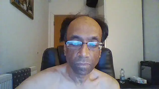 Snapshot of rauncher1 chatting on 09-16-25, 08:48 rauncher1 online show from 09-16-25, 08:48